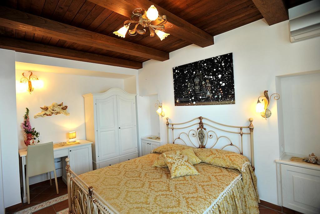 World Center Bed & Breakfast Amalfi Oda fotoğraf